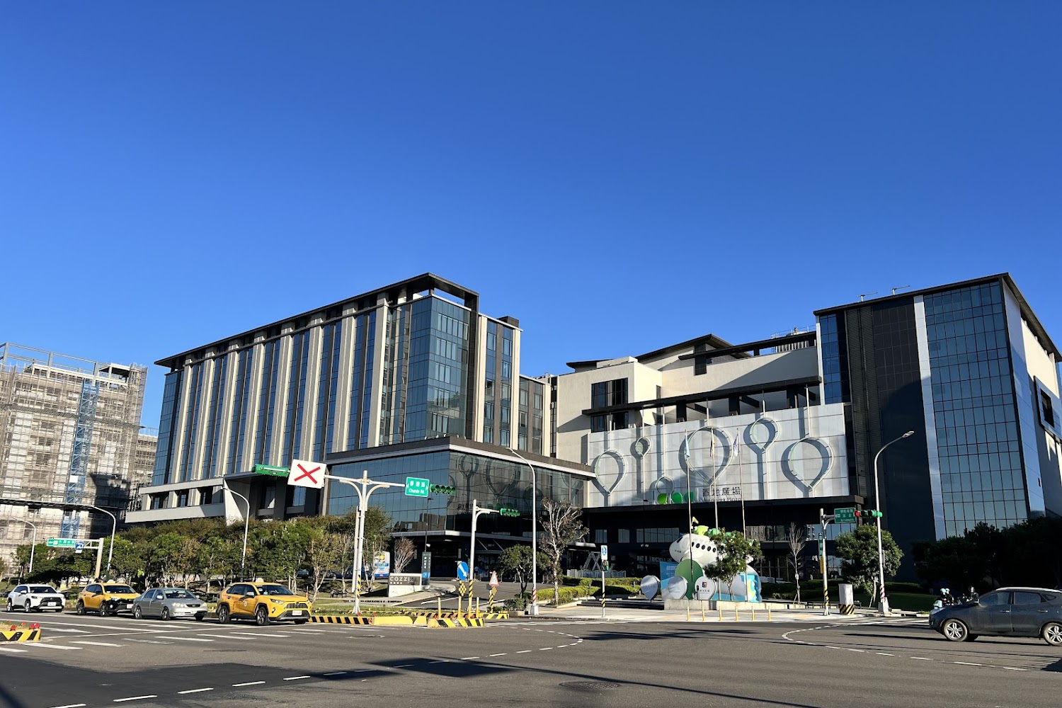 桃園青埔和逸飯店：交通樞紐打造商務休閒新地標，一站式滿足多元旅宿需求