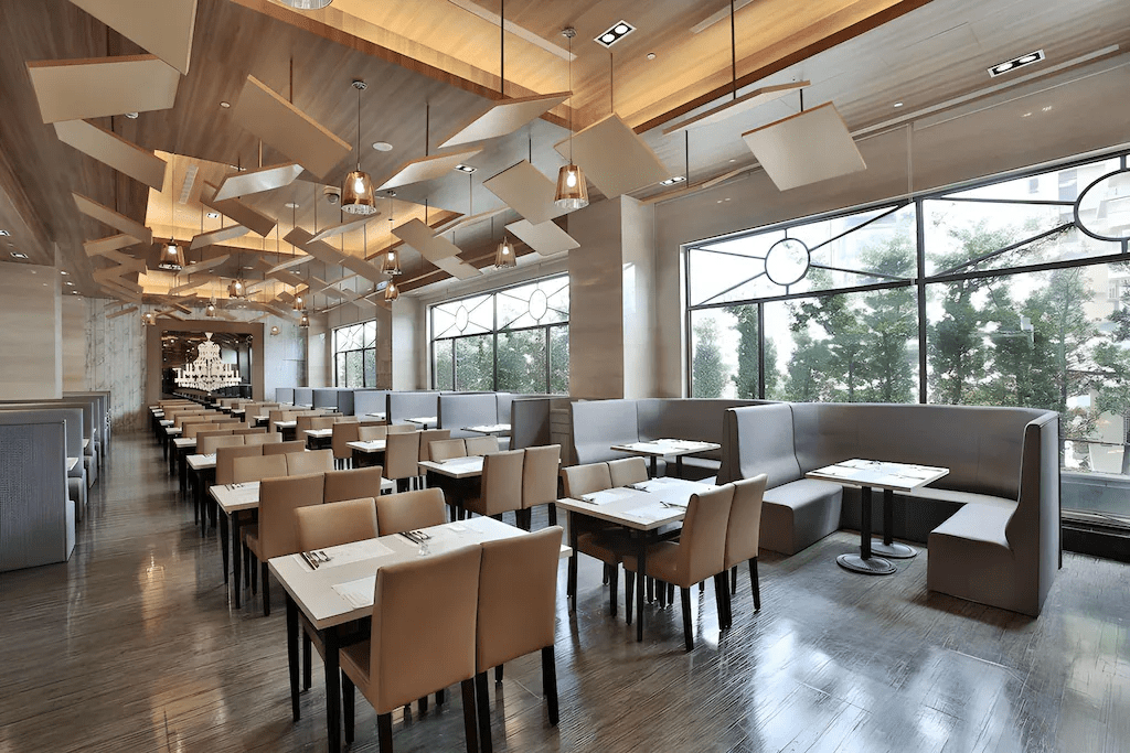 在高雄鳳山找到剛剛好的旅宿節奏：皇家金宸大飯店，靜謐、便捷與舒適的平衡點