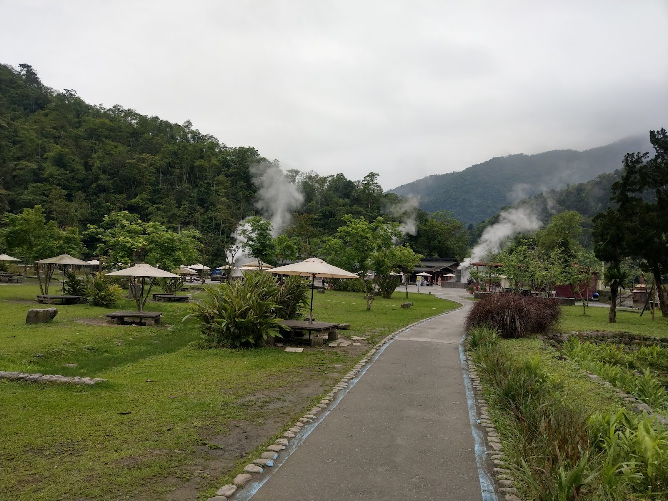 山谷的溫度：宜蘭清水地熱公園的地熱煮食與泡湯體驗
