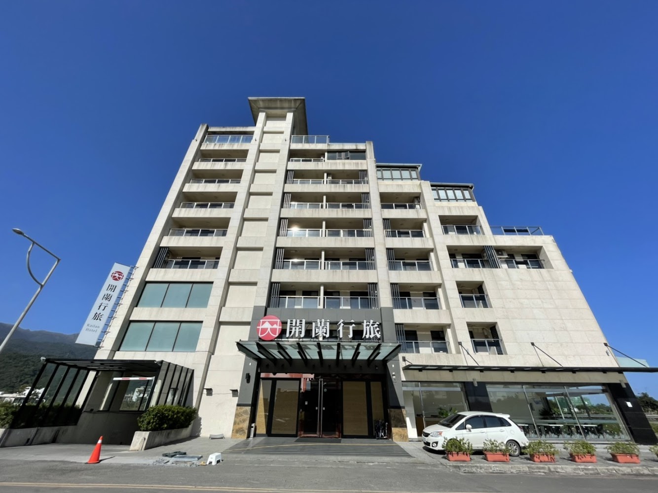 頭城慢旅一泊二食：開蘭行旅 × 酒龜88 牛小排饗宴＋蘭陽博物館門票，平日每人 NT$2,280