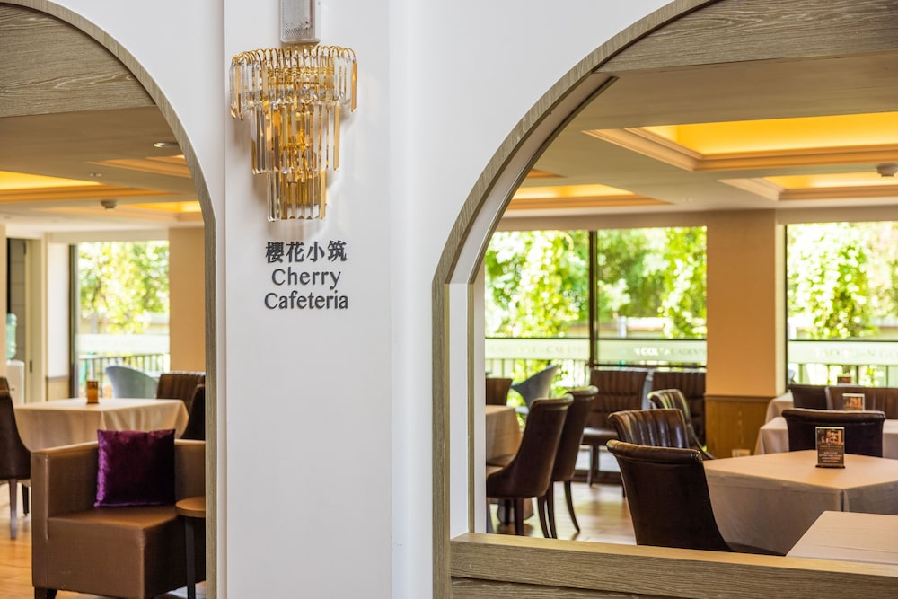 桃園龍潭悅華大酒店櫻花小筑餐廳內部環境