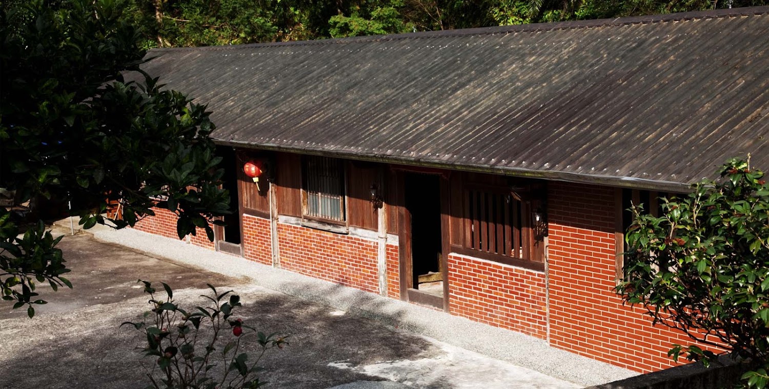 山谷星空園區建築與庭院