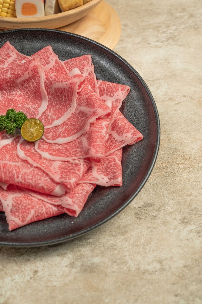 雪花牛肉片擺盤精緻