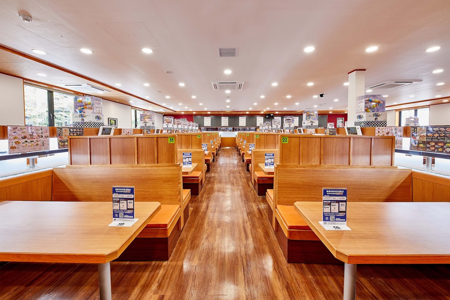 藏壽司桃園大興西店內部