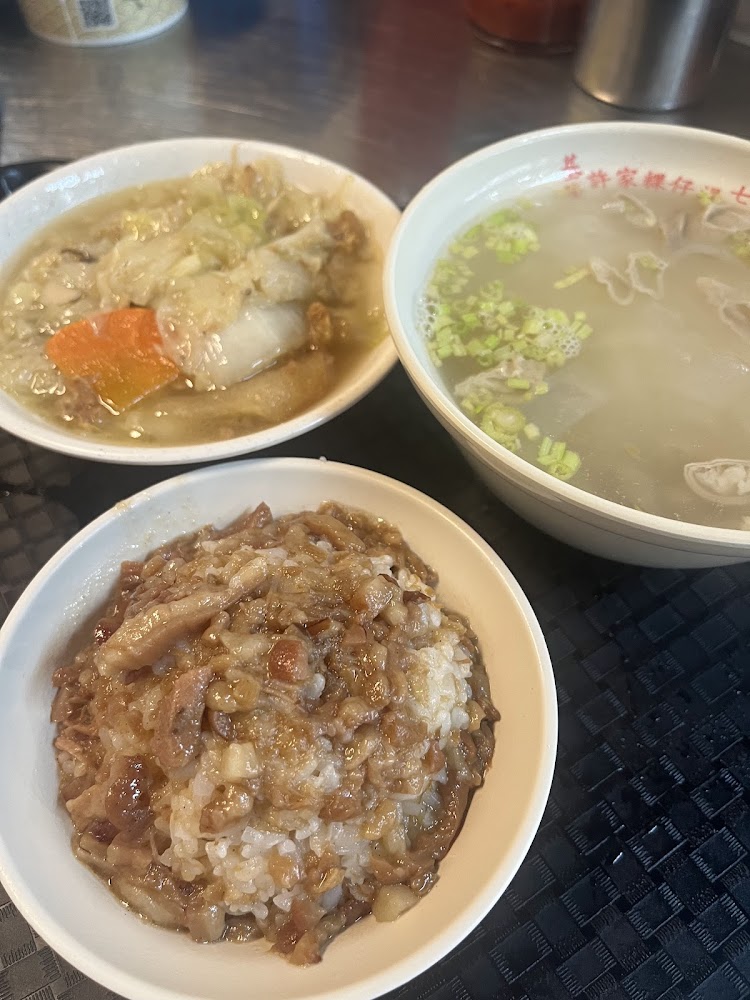 元元魯肉飯與白菜滷套餐