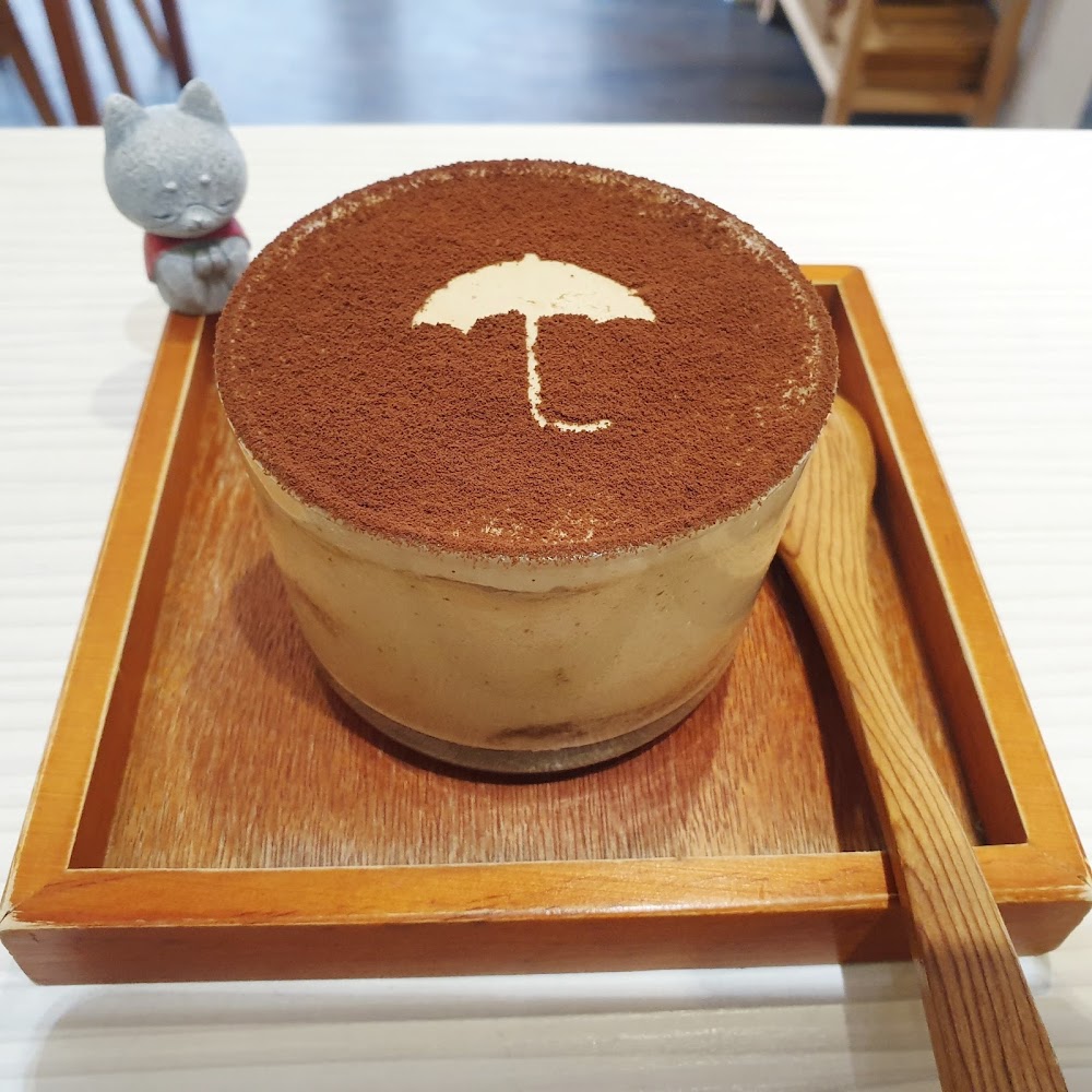 飽餐一頓提拉米蘇