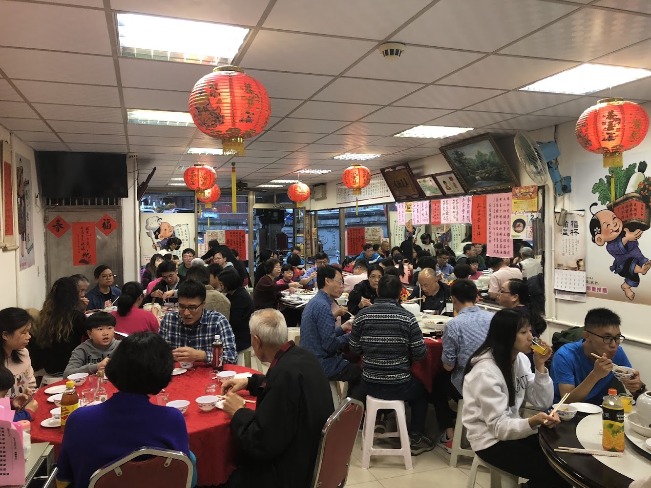 苗栗客家菜館店內環境