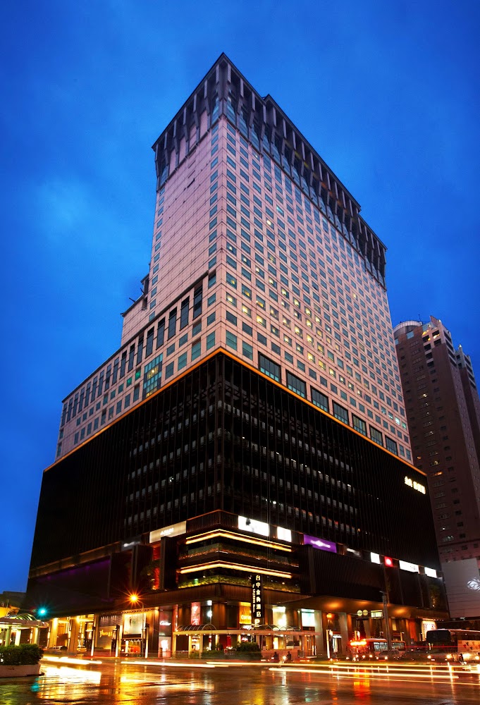 台中金典酒店外觀高樓建築