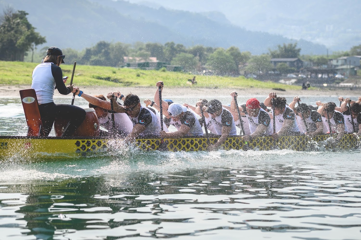 Seeker Dragon boat club 龍舟競賽畫面