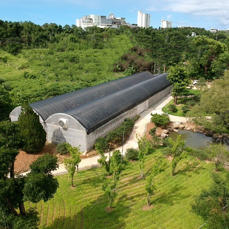晴花鹿苑園區外觀與大型溫室