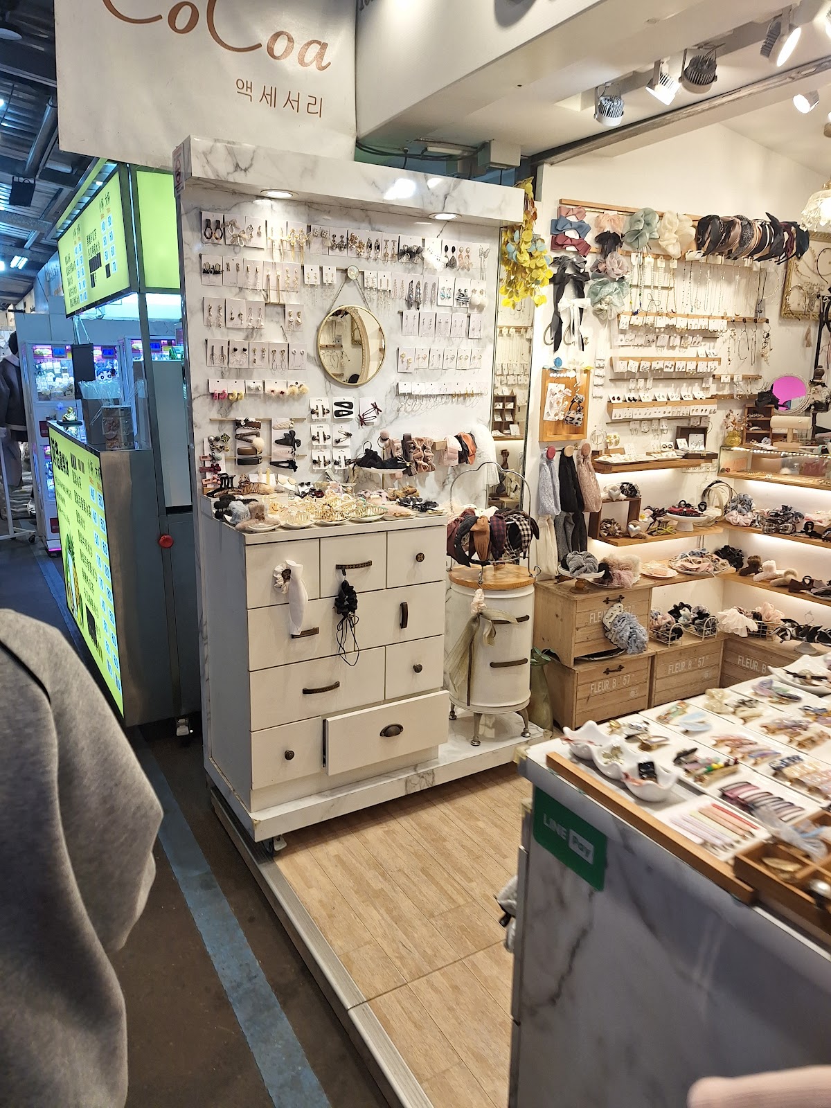 羅東夜市CoCoa飾品攤位