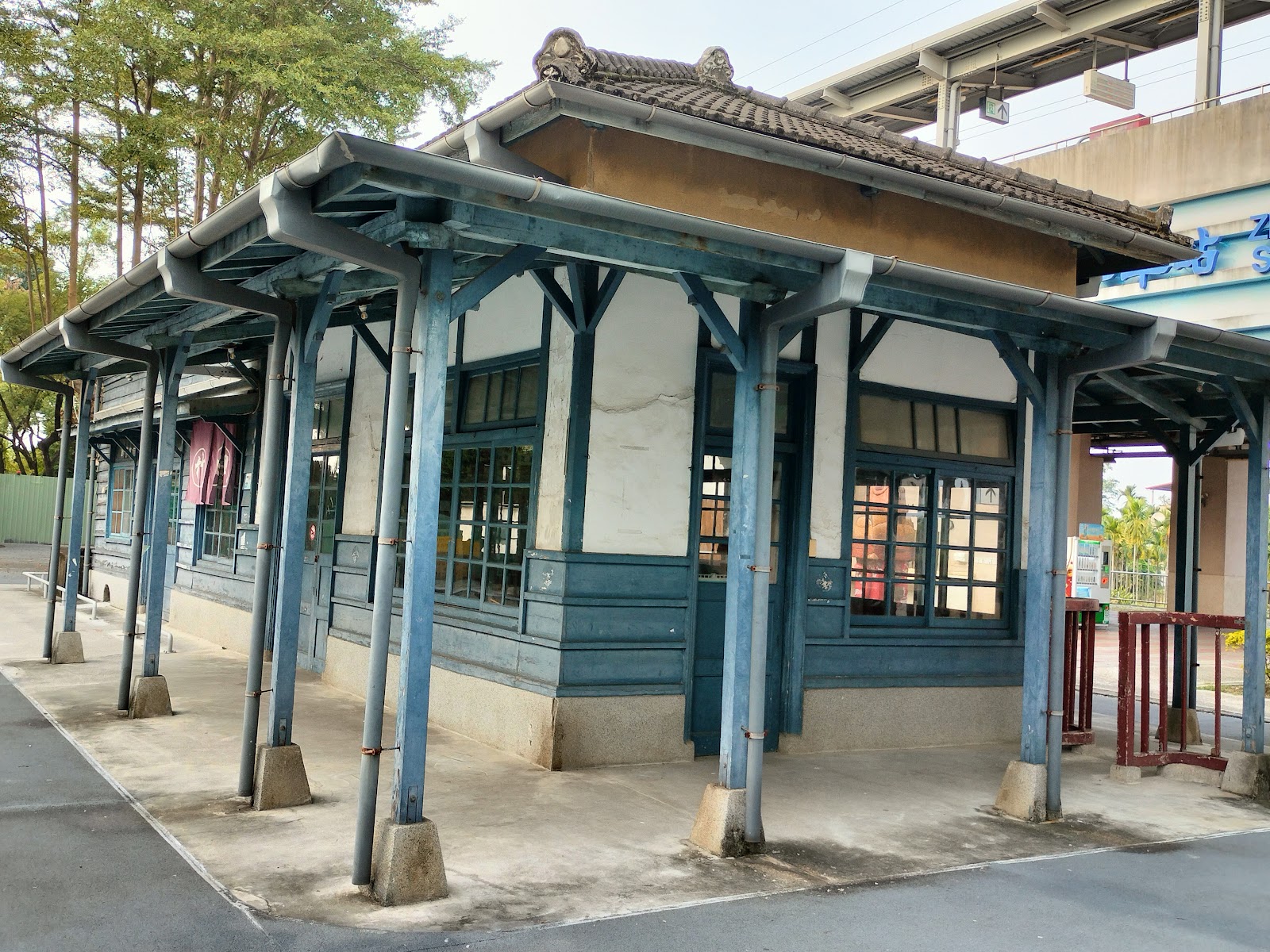 竹田驛園日式廊柱月台屏東景點