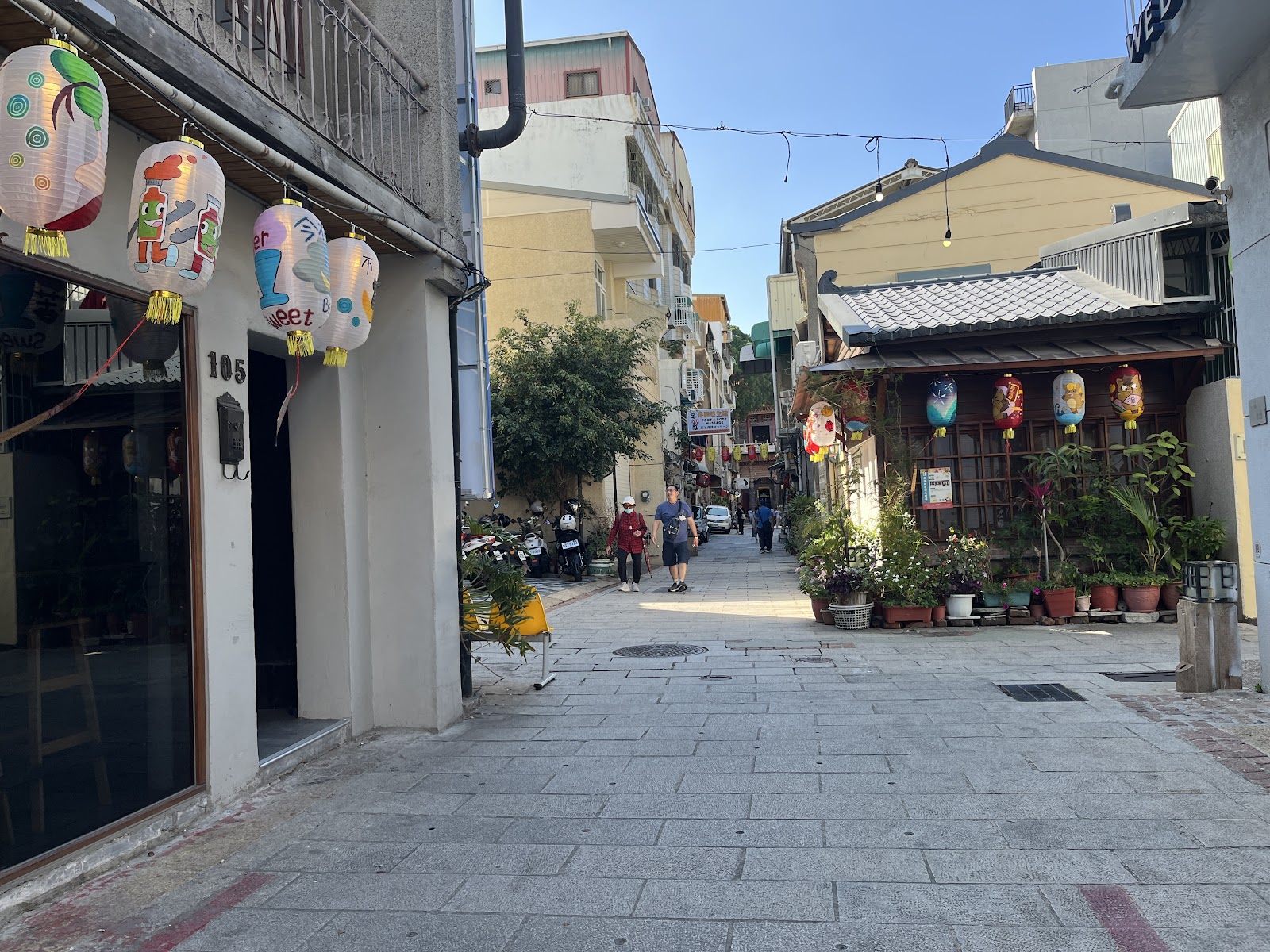 台南神農街白天石板路老街景觀