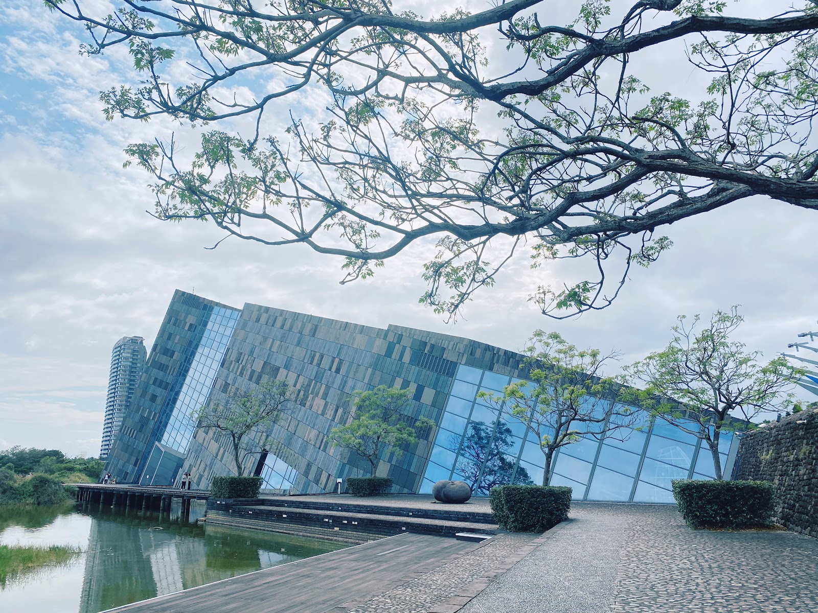 蘭陽博物館建築與周邊水域