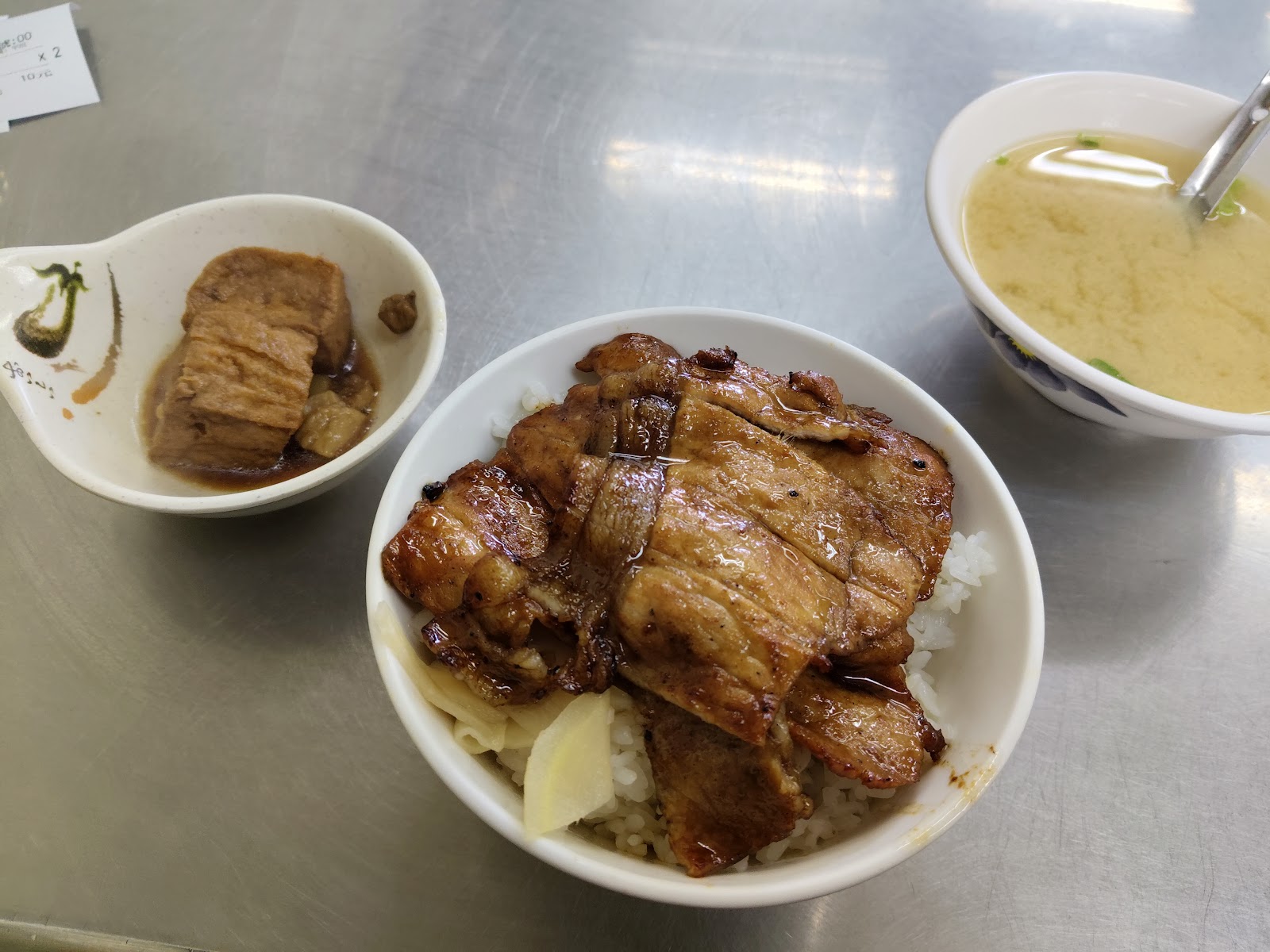正宗周燒肉飯套餐燒肉飯加湯