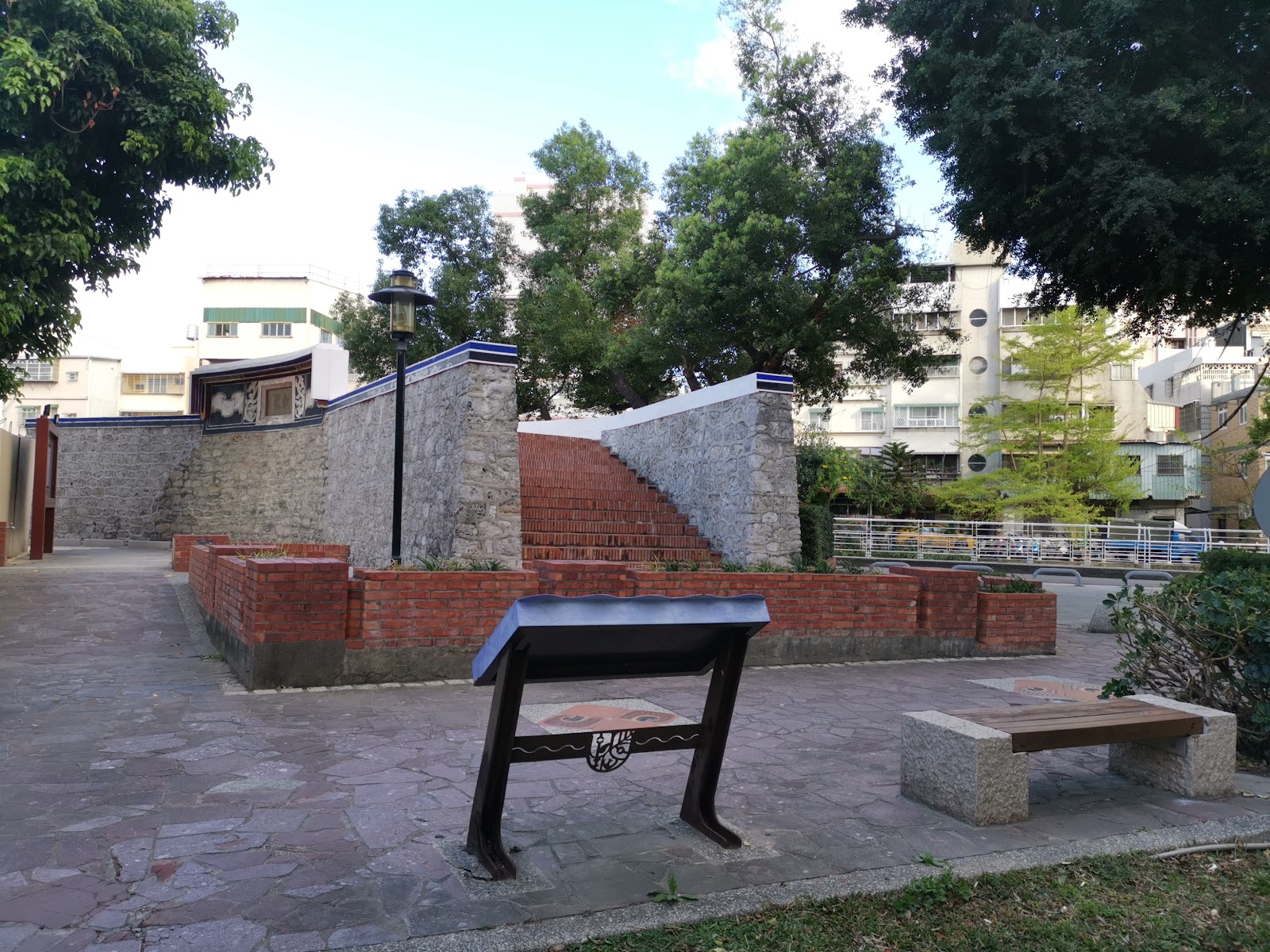 訓風砲台古城遺跡環境鳳山景點