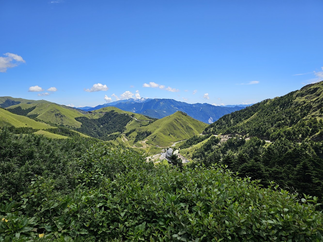 武嶺周邊的遼闊山景