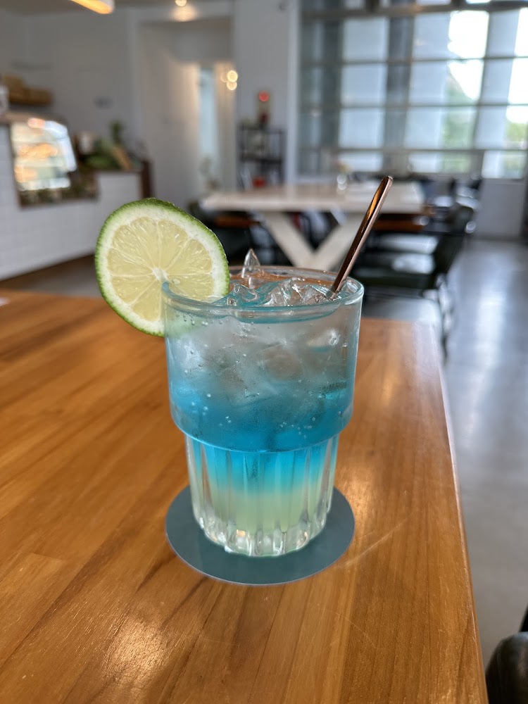 藍色漸層飲品