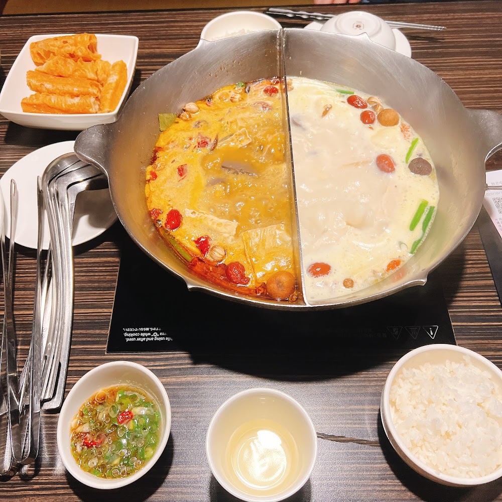 無老鍋鴛鴦鍋與油條白飯