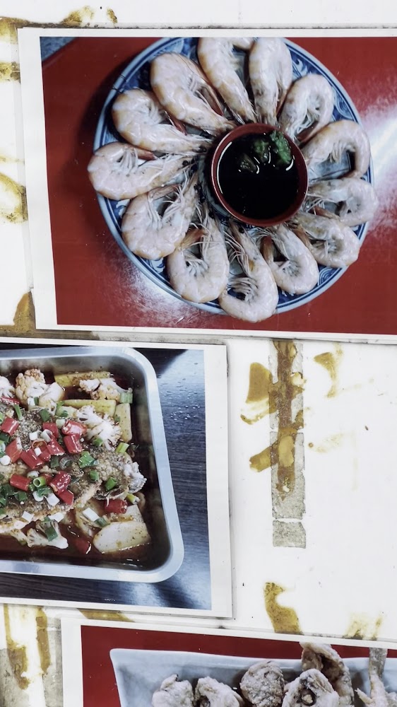 鮮蝦、魚料理與炸魚塊三道海鮮菜
