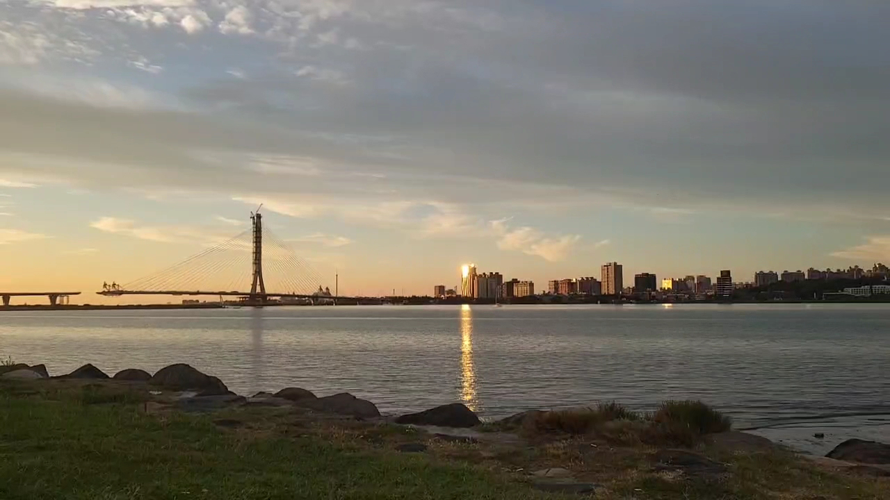 淡江大橋夕陽景色