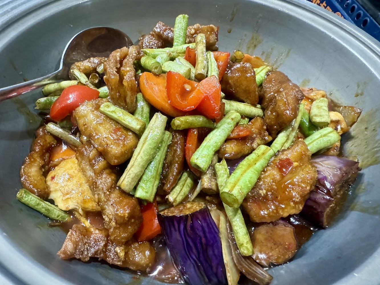 味味香客家庭園餐廳炸雞塊熱炒