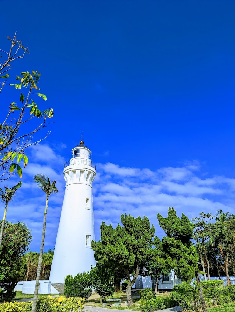 白沙岬燈塔純白燈塔與藍天