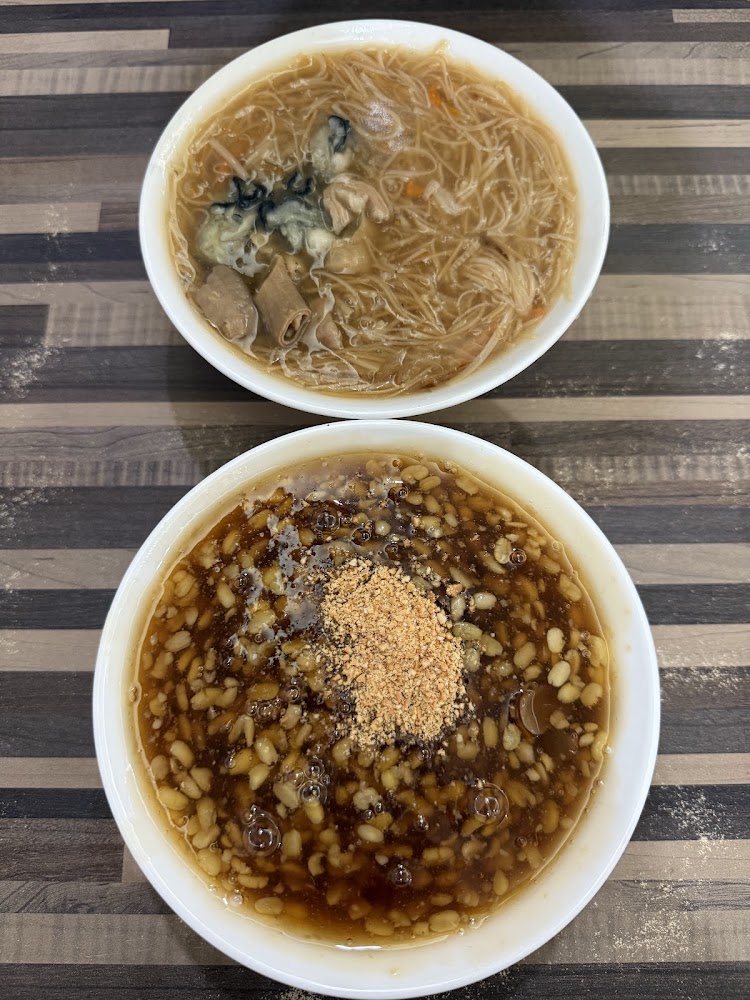 台東客來吃樂蚵仔麵線與花生湯圓甜品