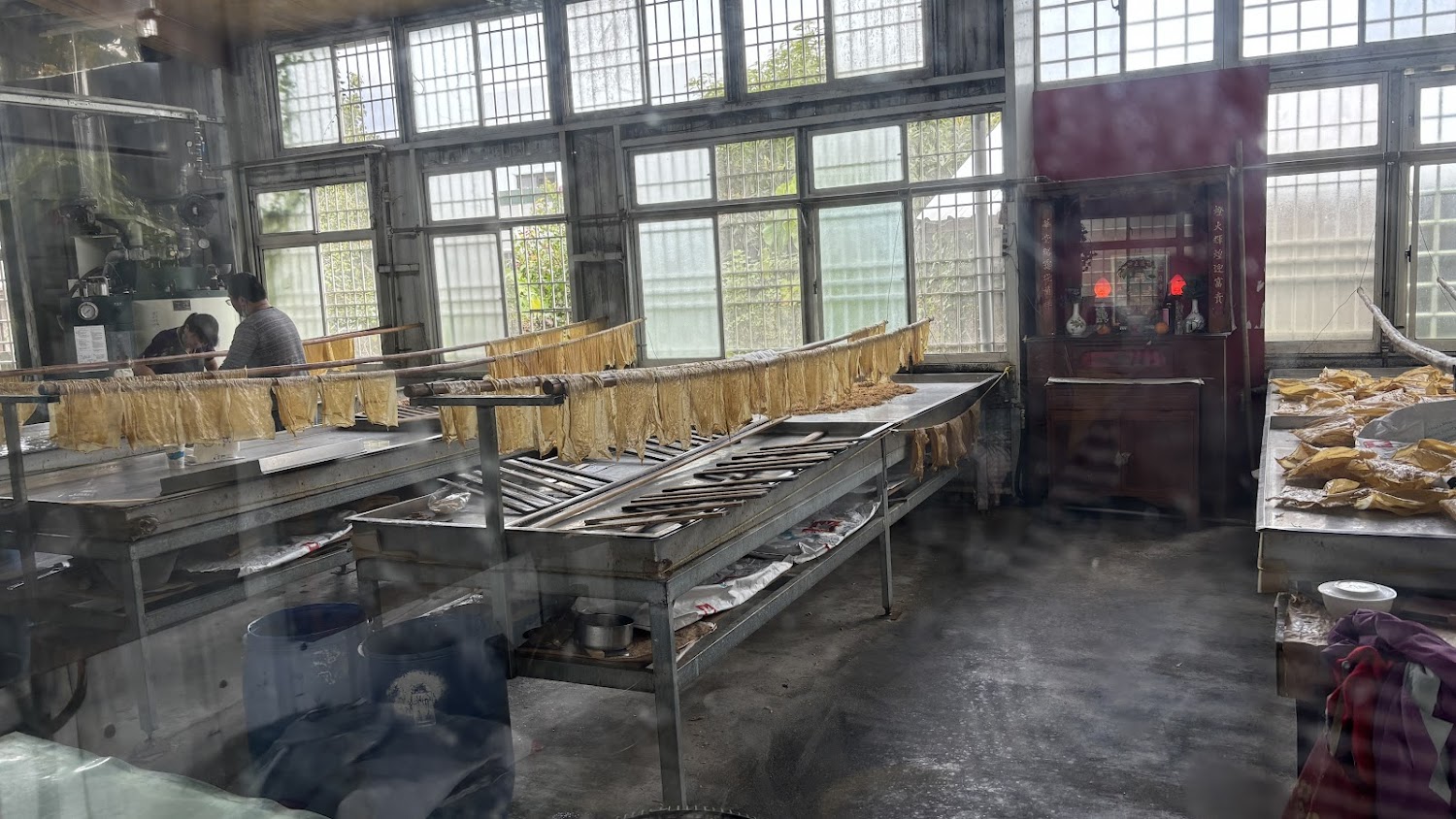 大池豆皮店傳統豆皮製作現場