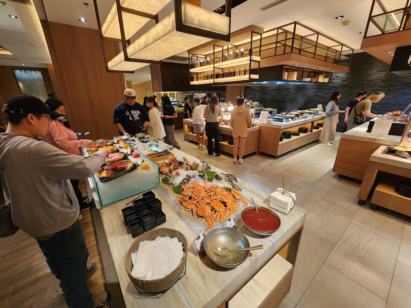 MJ Kitchen 海鮮與生魚片餐檯