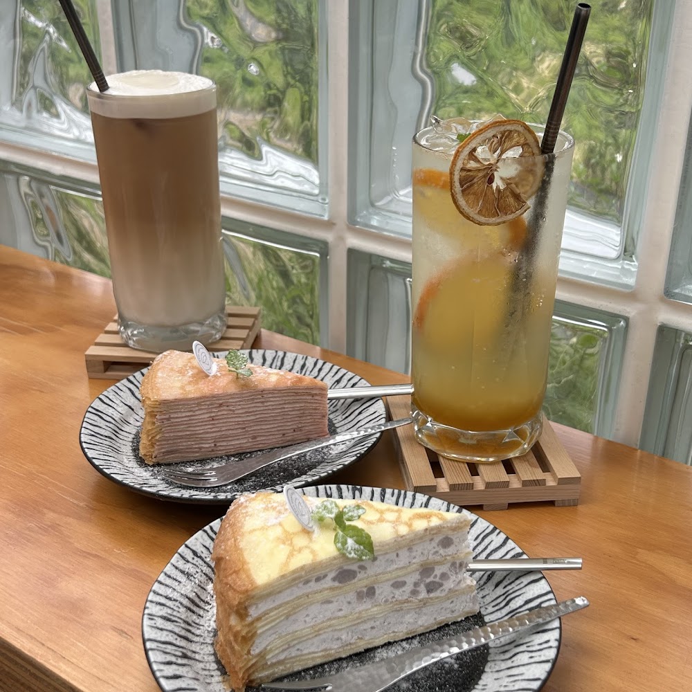 舊社咖啡兩片千層蛋糕與兩杯飲料