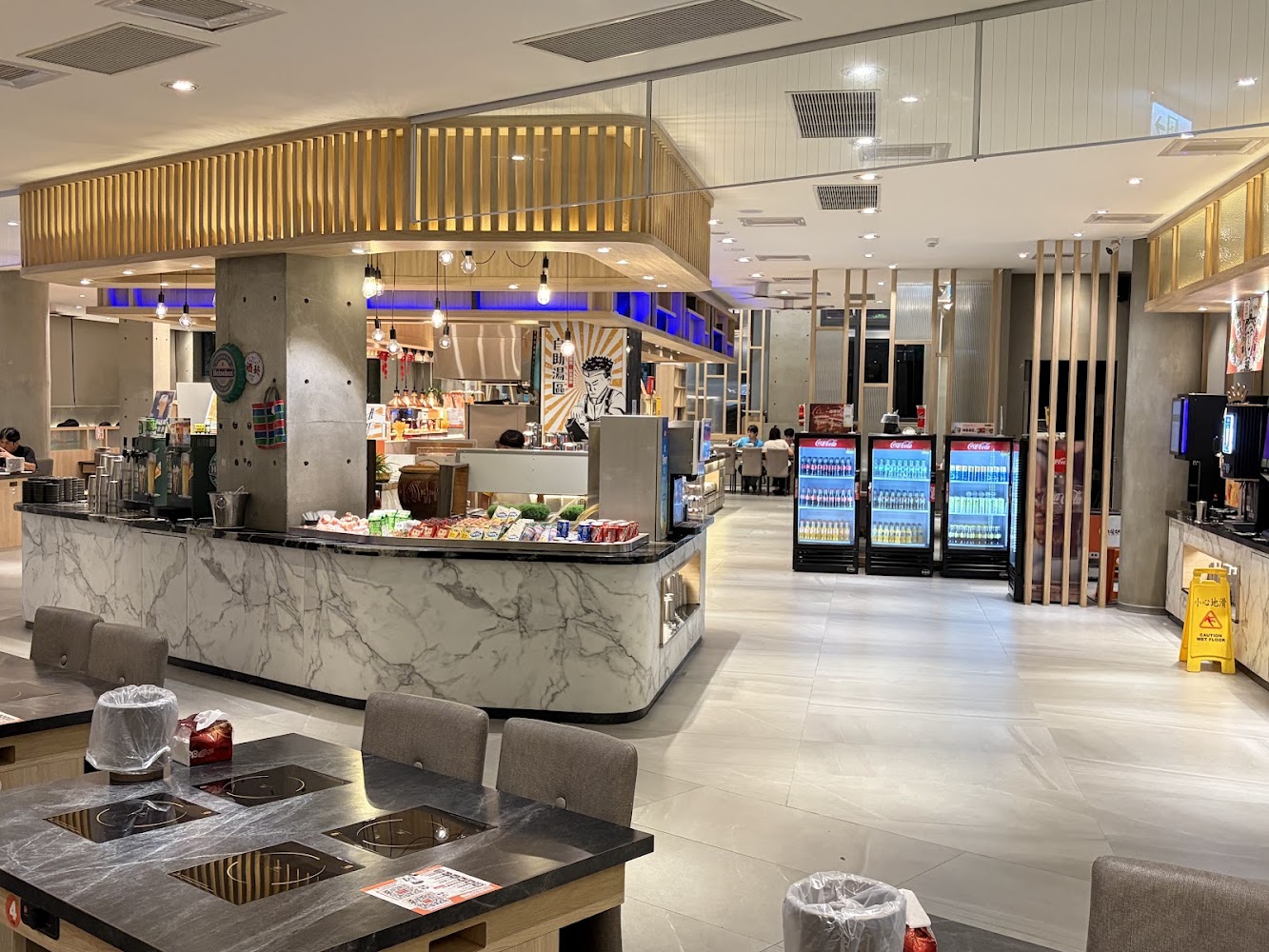 享千葉火鍋大里店用餐空間
