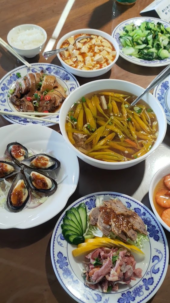 太平山莊餐廳豐盛桌菜適合家人聚餐