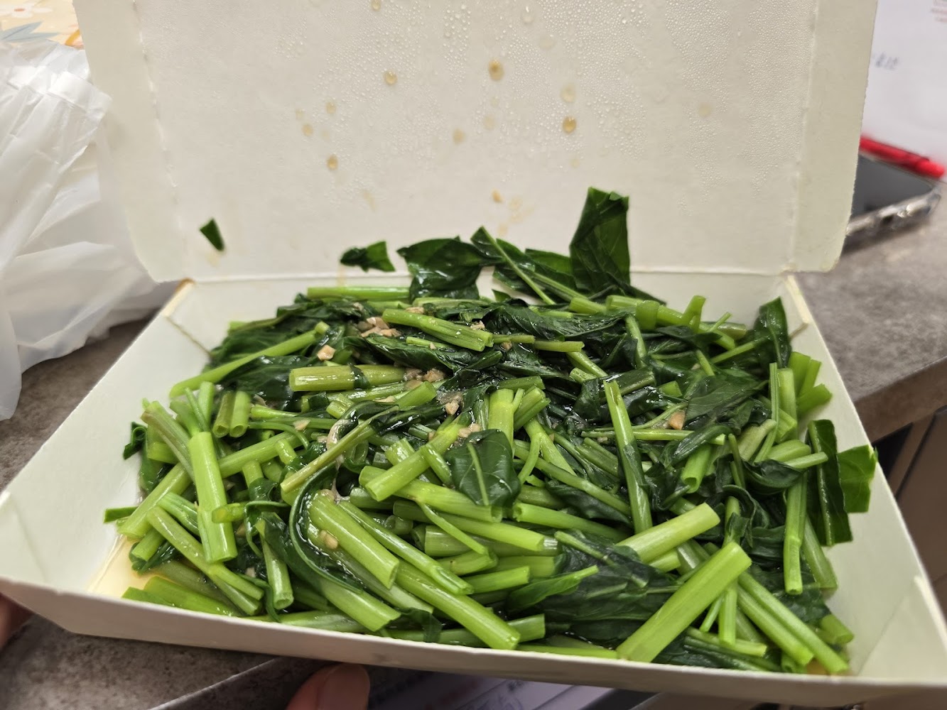 增享美食町炒空心菜