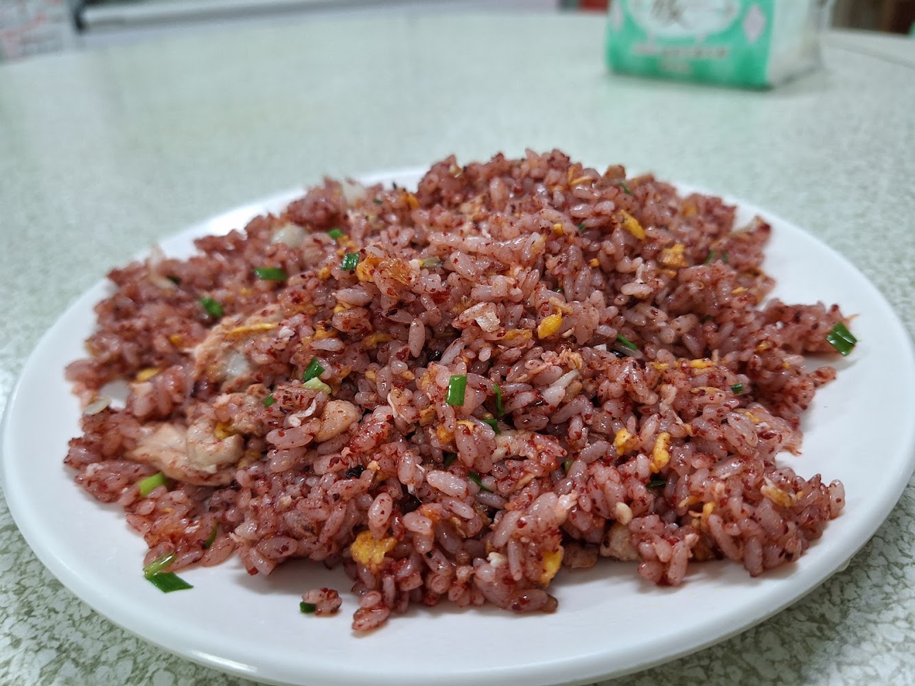 津沙小館紫紅色炒飯