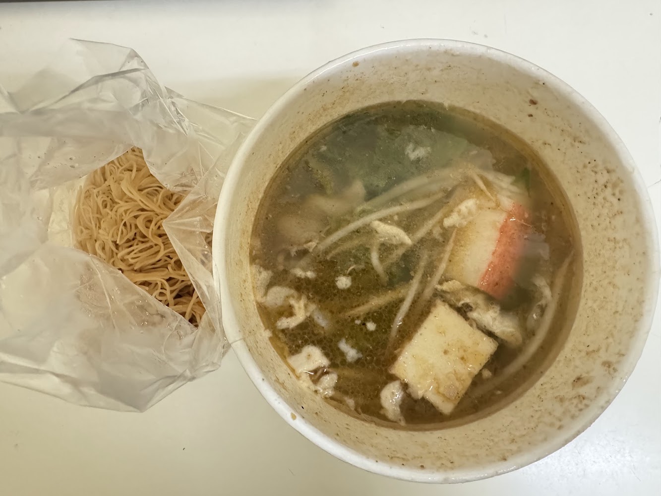 來伊ㄚ麵の屋外帶鍋燒麵