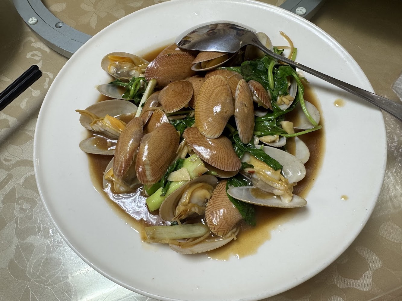 蛤蜊炒醬汁料理