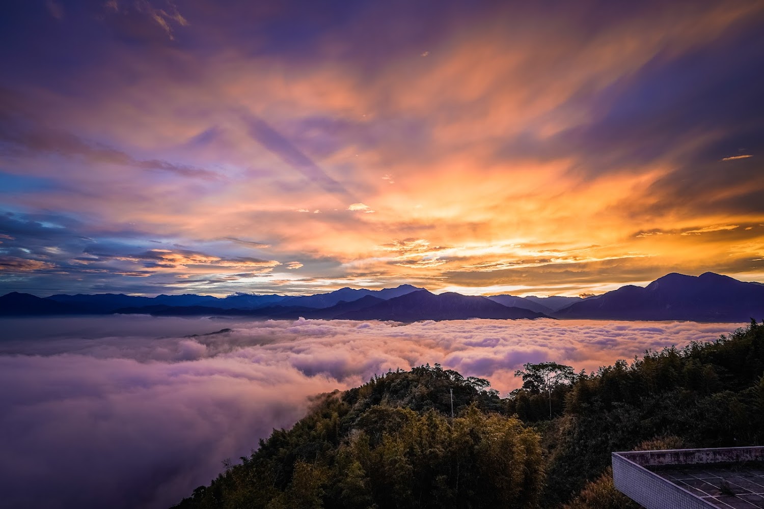 集集大山雲海與晨昏山景