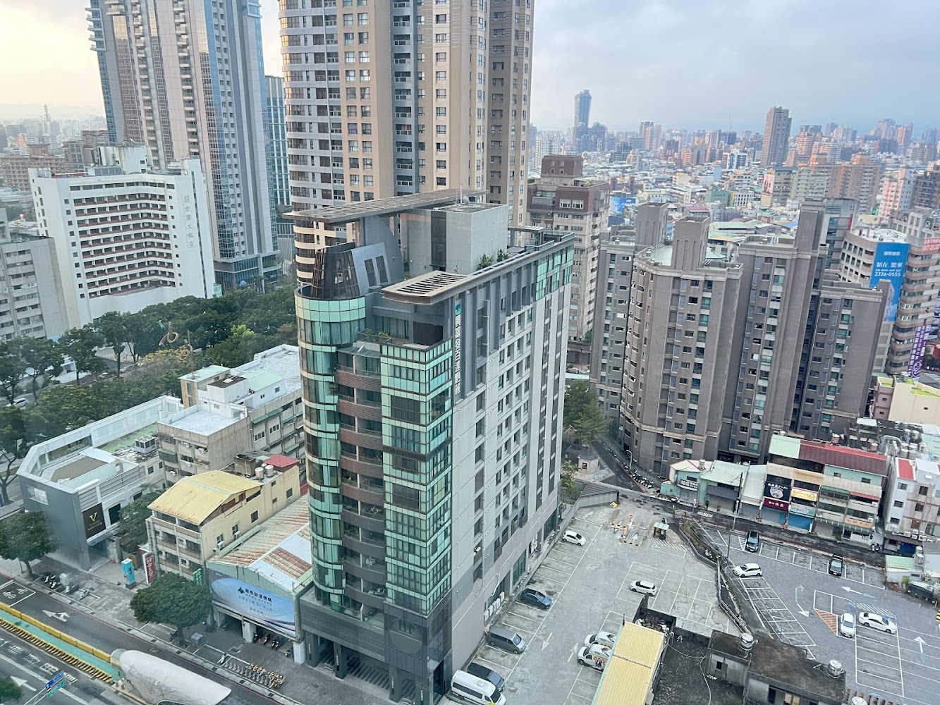 台中金典酒店高樓城市景觀