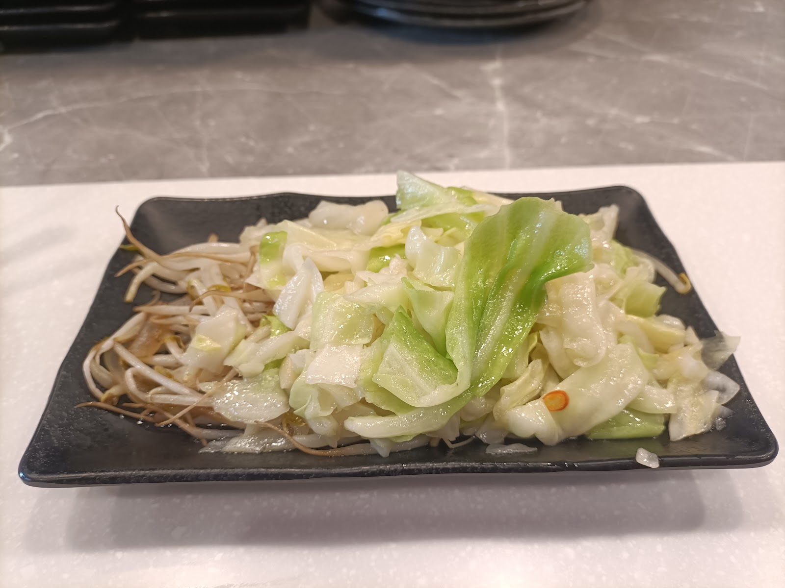 墨手鐵板燒 高雄岡山 鐵板炒麵佐青菜