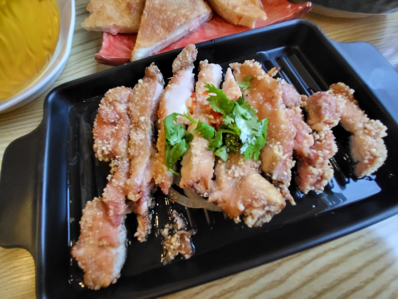 Luna庭苑切片炸雞與配菜