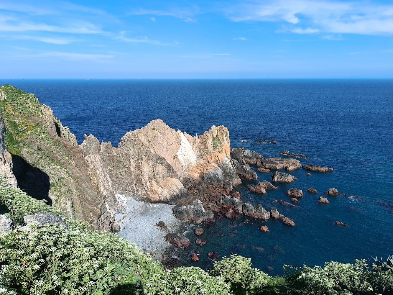 東引國之北疆海岸峭壁與海景