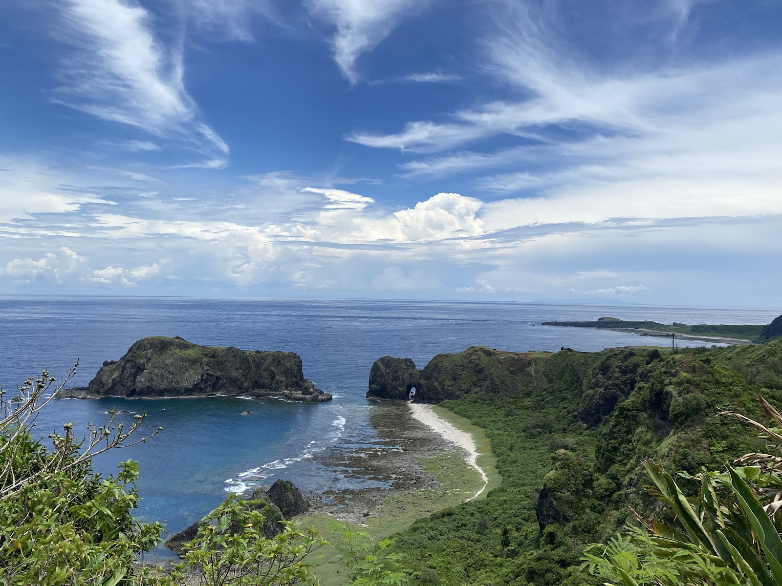 小長城制高點俯瞰海灣礁岩