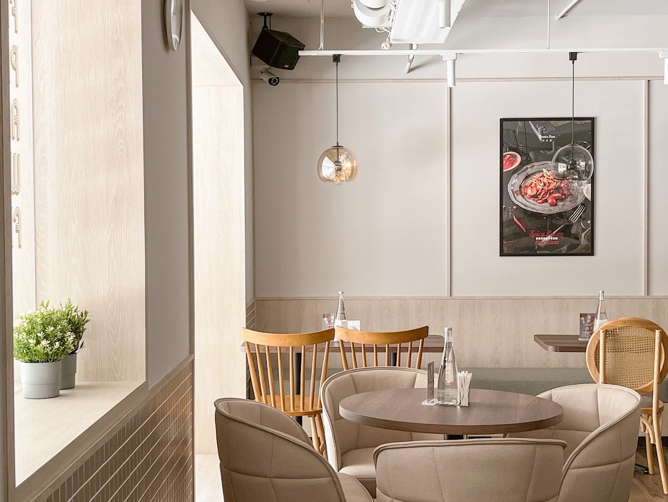 Creative Pasta 創義麵東湖店內裝