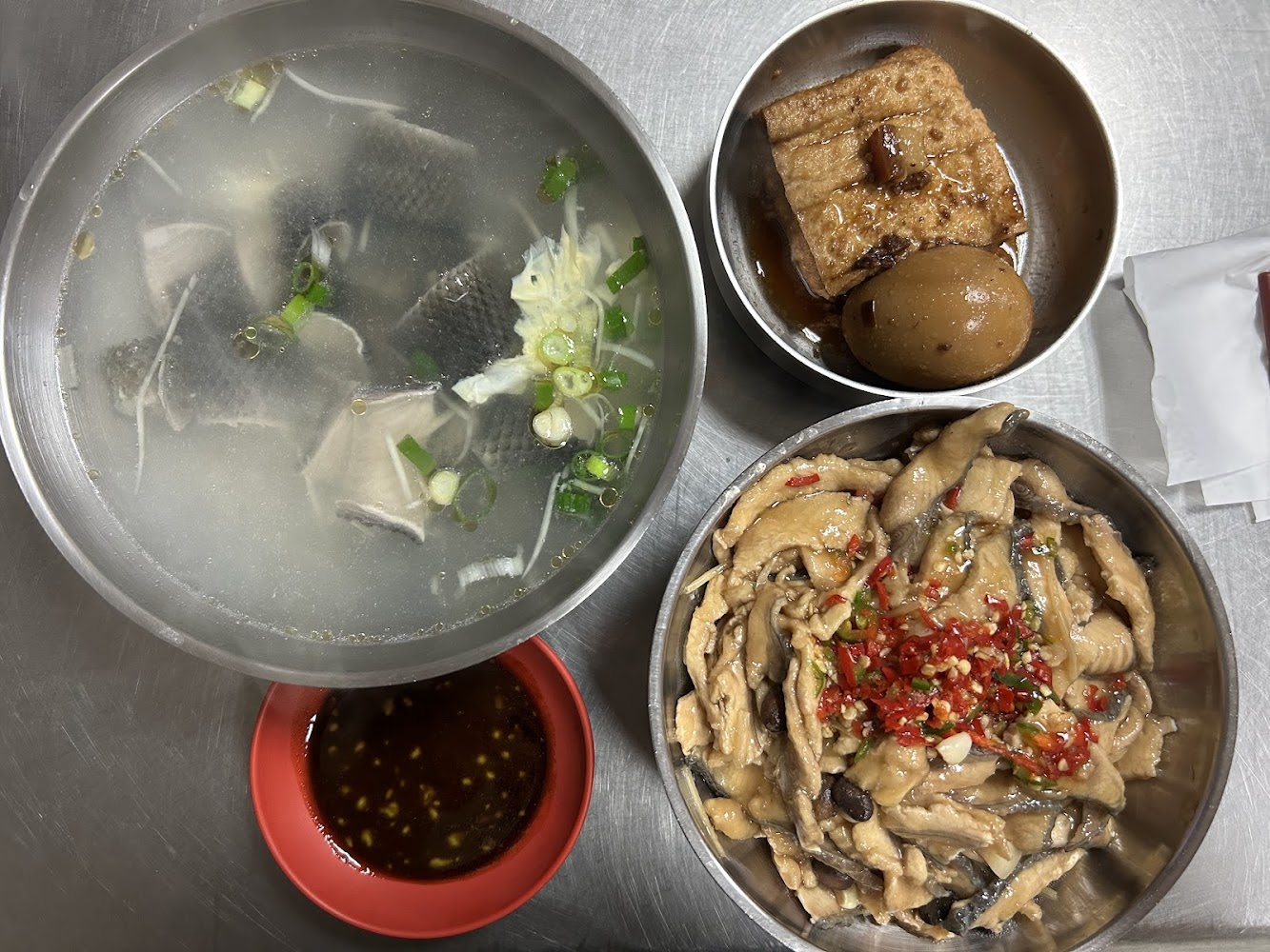 台南林無刺虱目魚湯與小菜