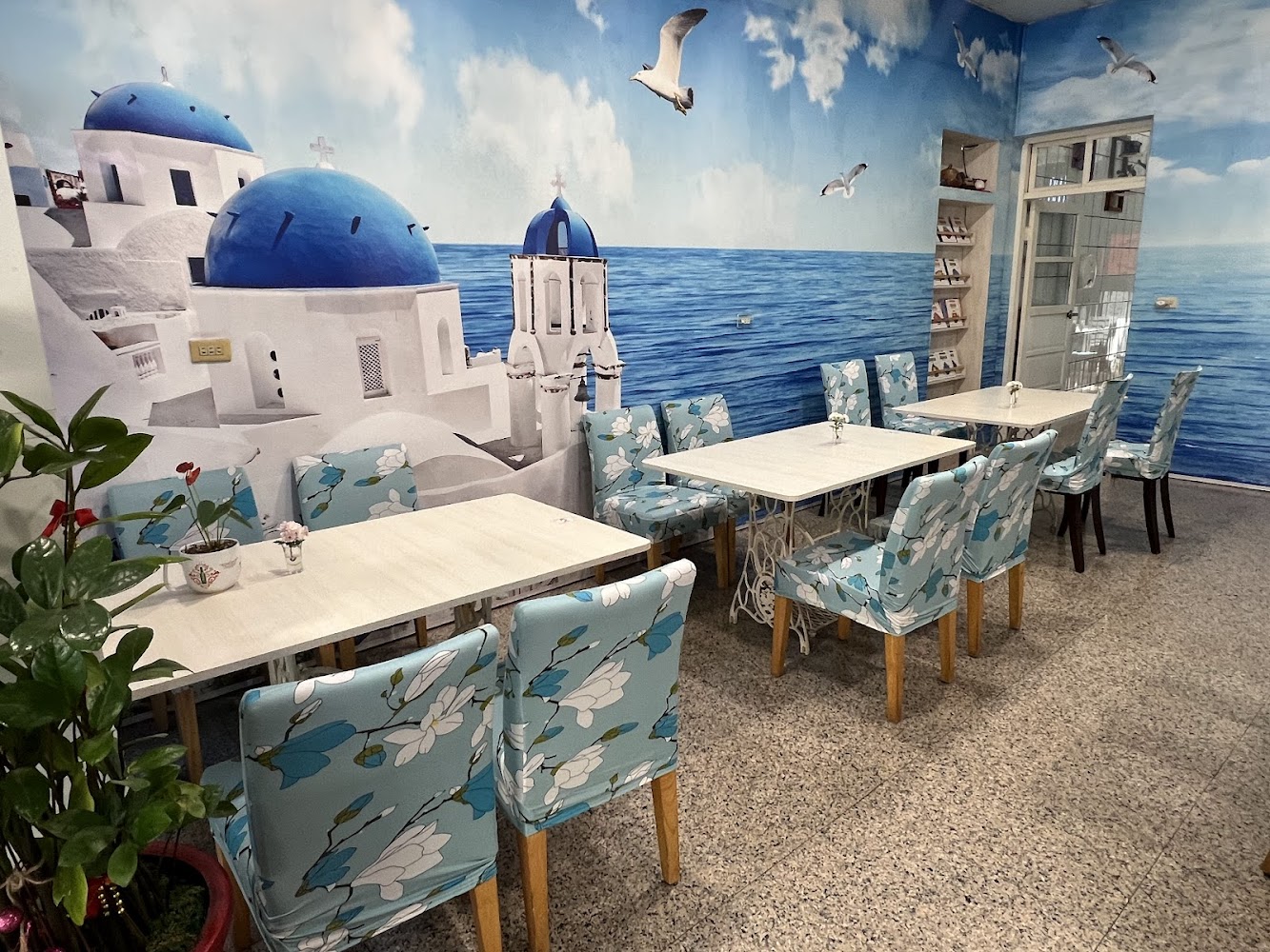 屋角咖啡地中海風格內用空間