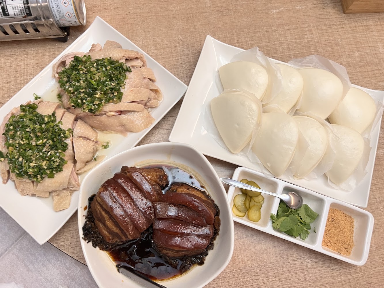 柚子花花客家菜台北店多道人氣菜色