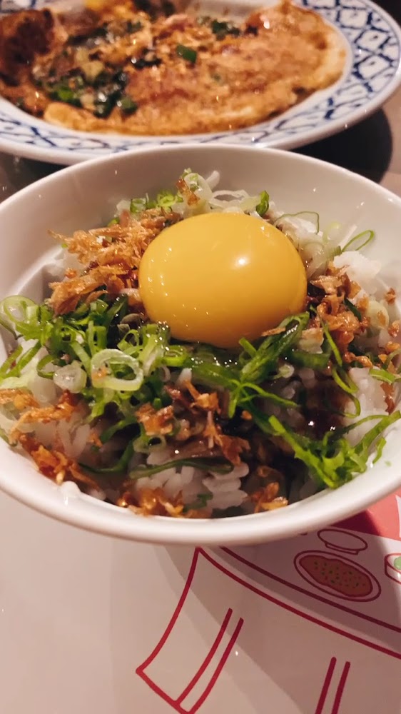 生蛋黃拌飯特寫