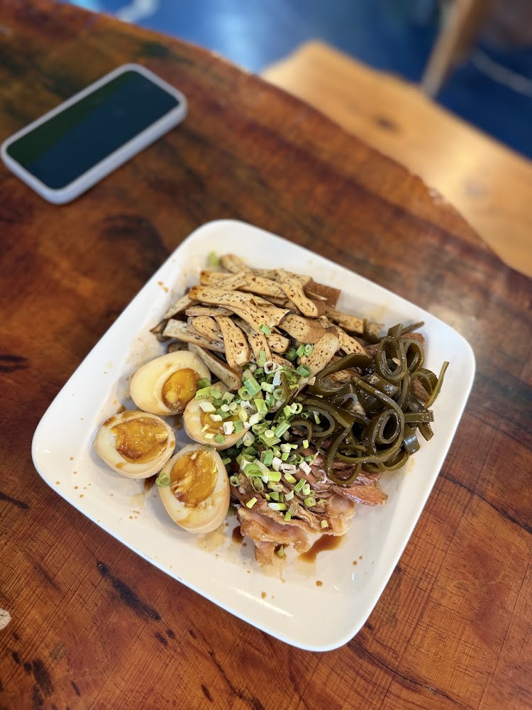 滷蛋豆干海帶肉片滷味拼盤