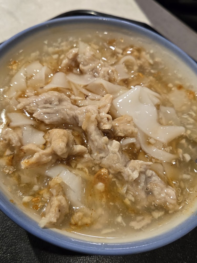 阿娘給的蒜味肉羹粿條版本